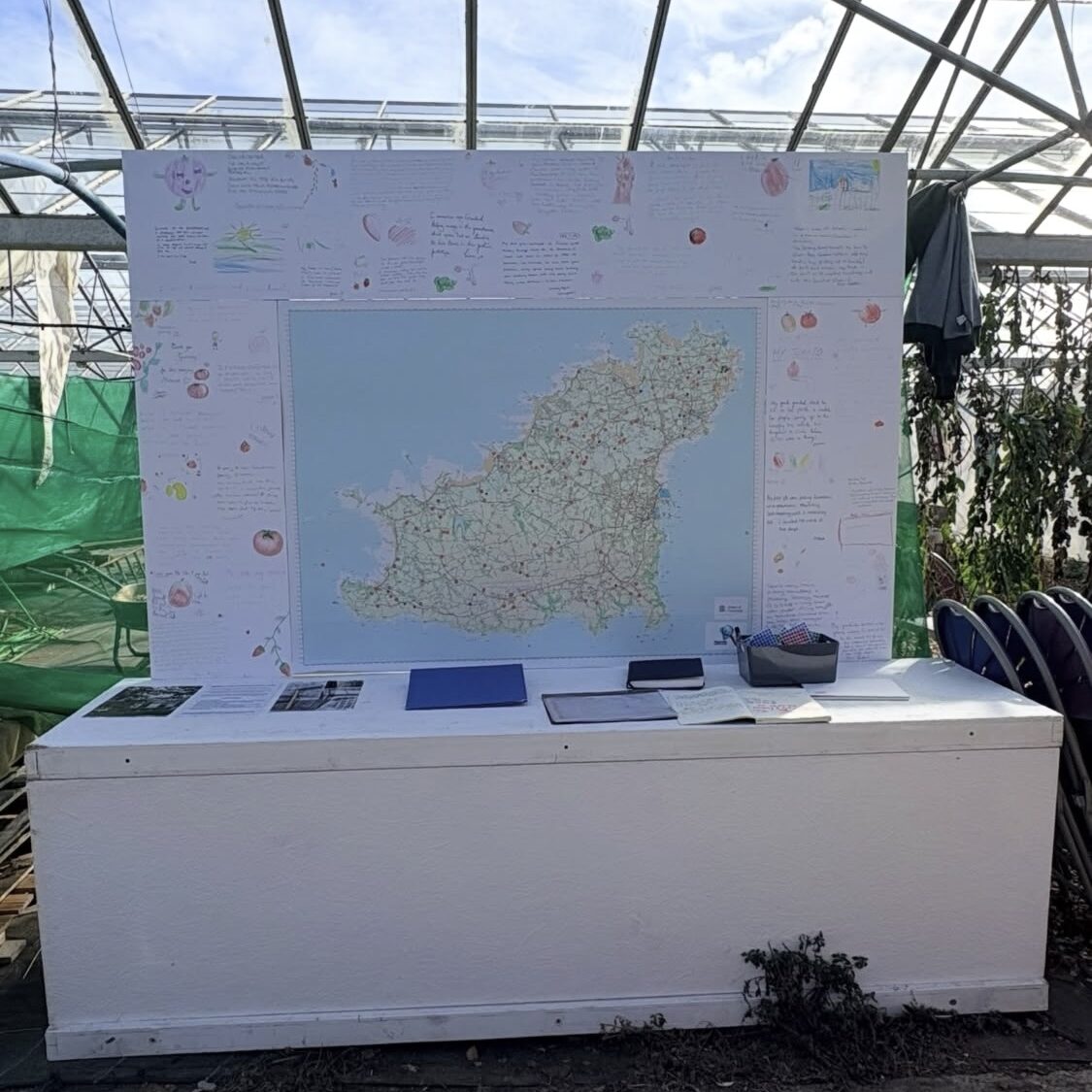 A map of Guernsey with greenhouse locations marked